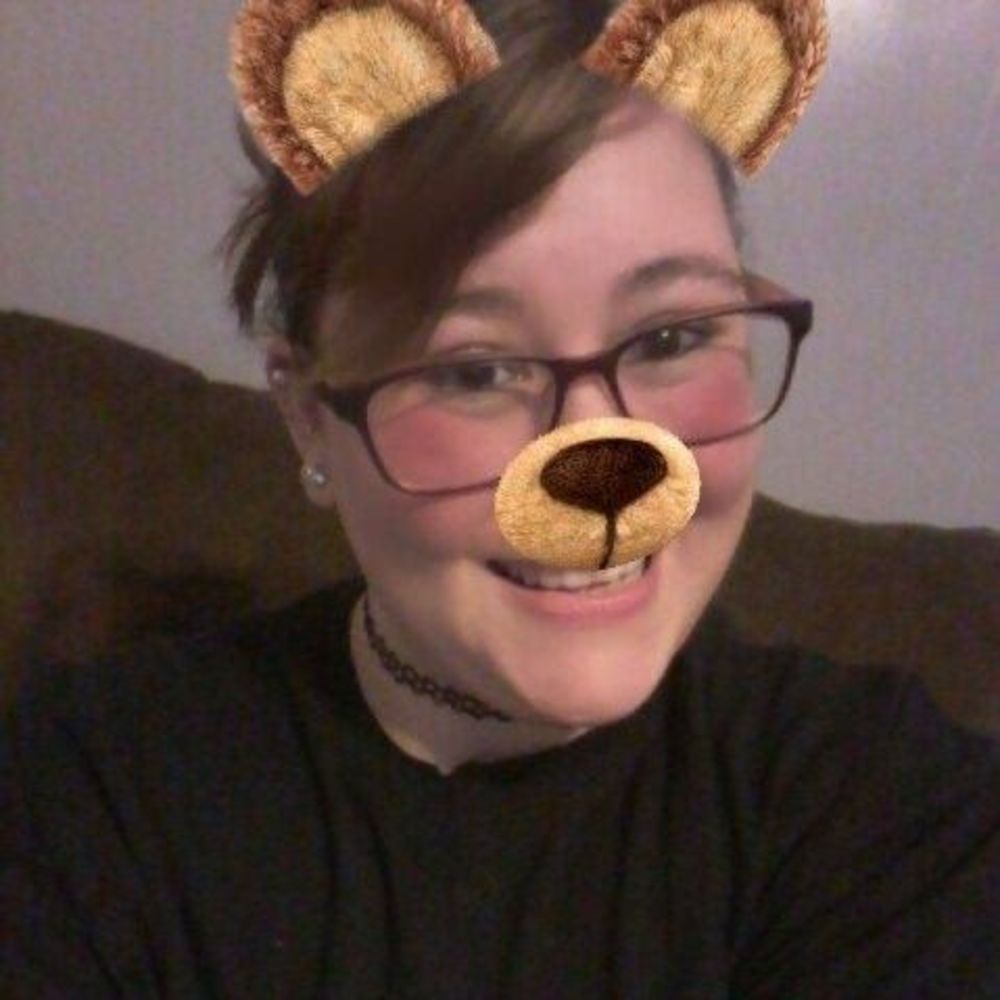 Meet your Posher, Caitlin